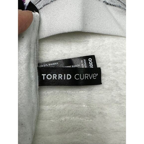 Bundle of 2 TORRID CURVE Bras, Balconette Bra and XO Plunge Push Up, Sz 40DD - Picture 6 of 16